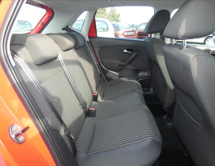 Volkswagen Polo 11