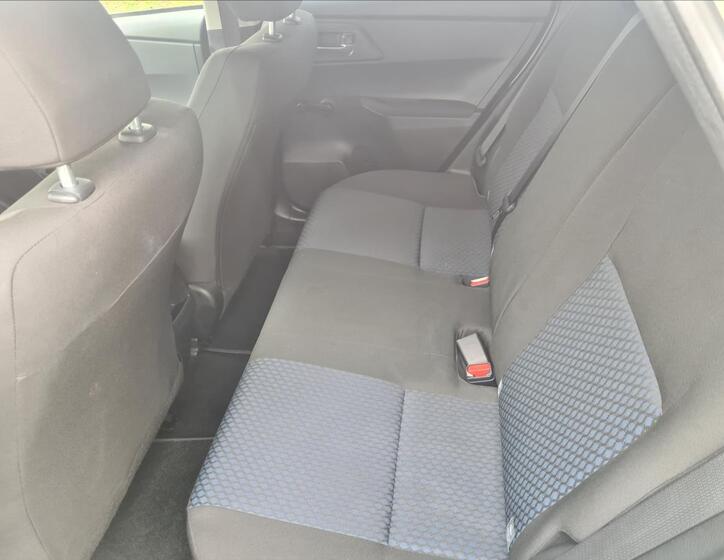 Toyota Auris 9