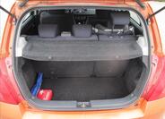 Suzuki Swift 13