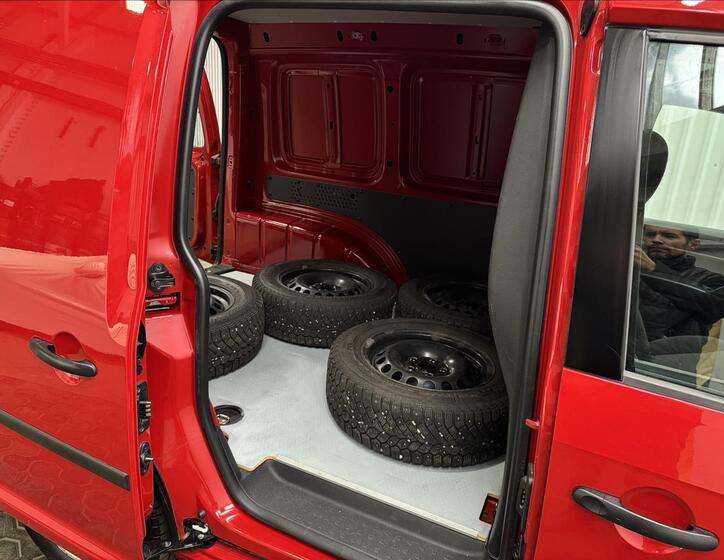 Volkswagen Caddy 29