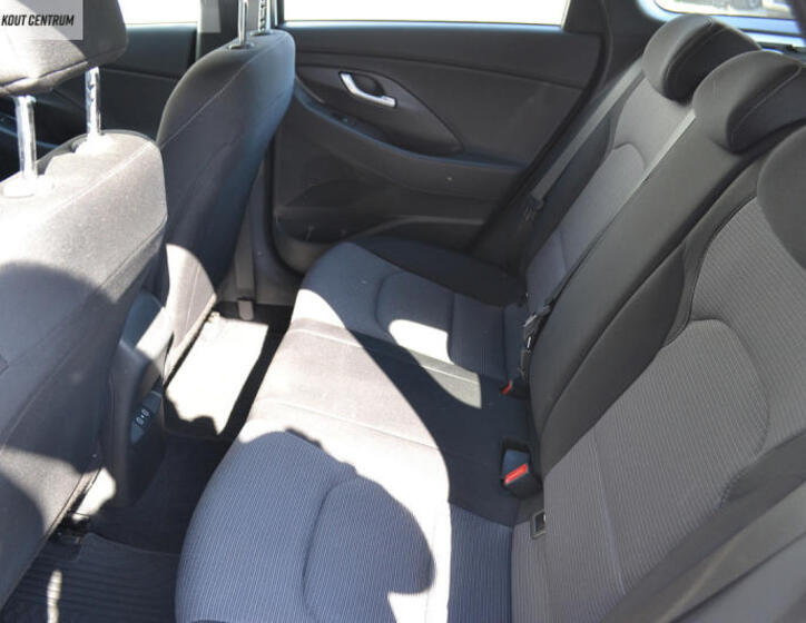 Hyundai i30 10