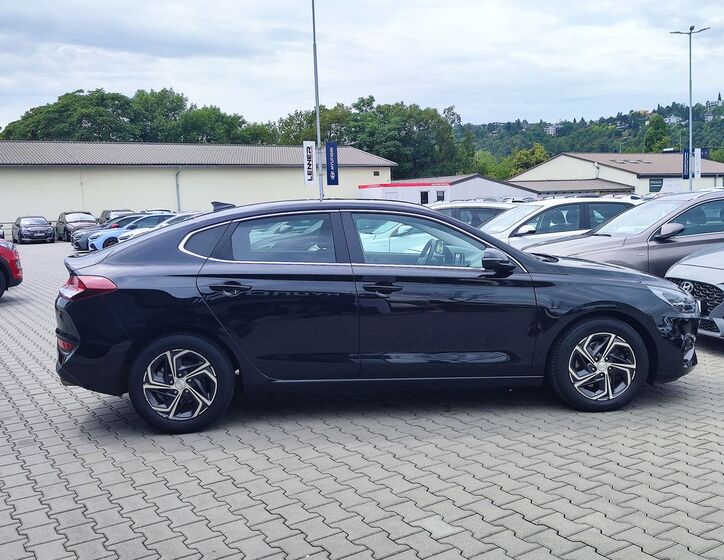 Hyundai i30 4