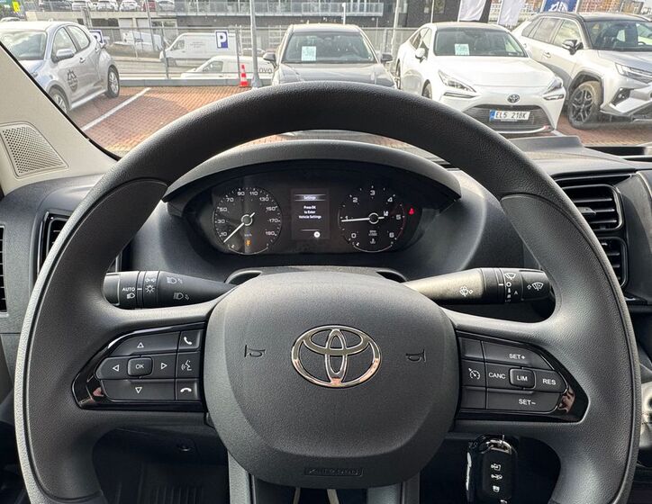 Toyota Proace Max 9