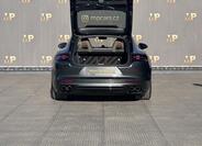 Porsche Panamera 9