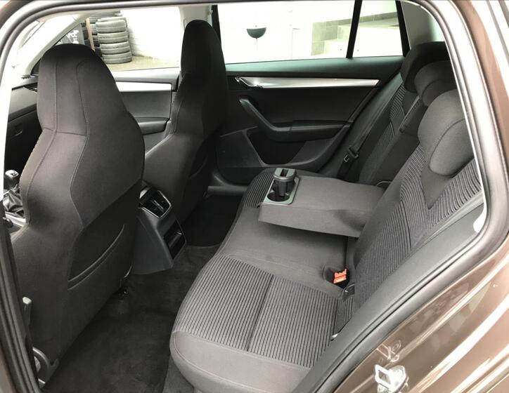 Škoda Octavia 9