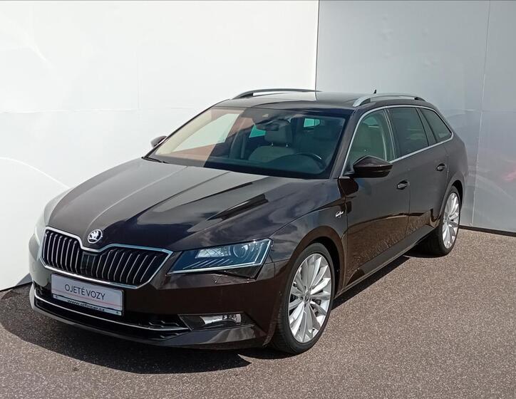 Škoda Superb 1