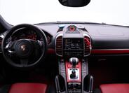 Porsche Cayenne 38