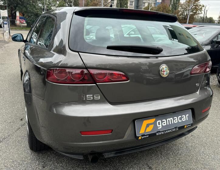 Alfa Romeo 159 7