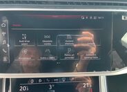 Audi Q8 30