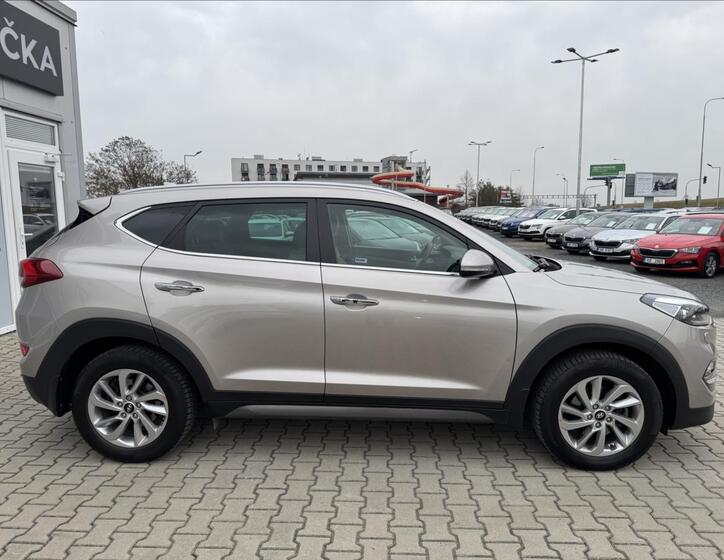 Hyundai Tucson 8