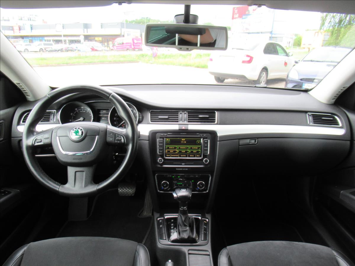 Škoda Superb