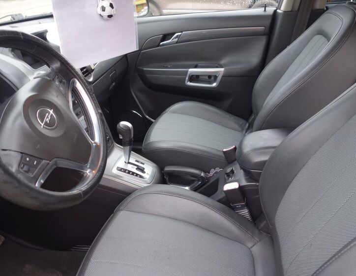 Opel Antara 16
