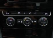 Volkswagen Golf 21