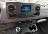 Mercedes-Benz Sprinter 9