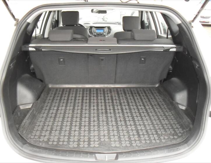 Hyundai Santa Fe 16