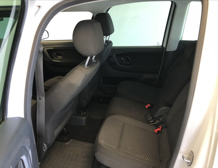 Škoda Roomster 10