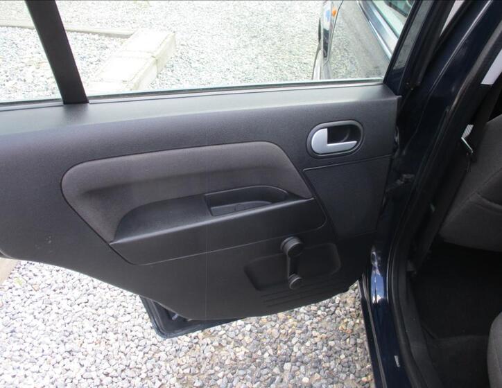 Ford Fusion 15