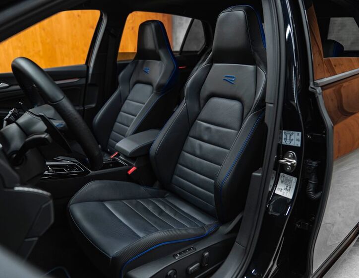 Volkswagen Golf 25