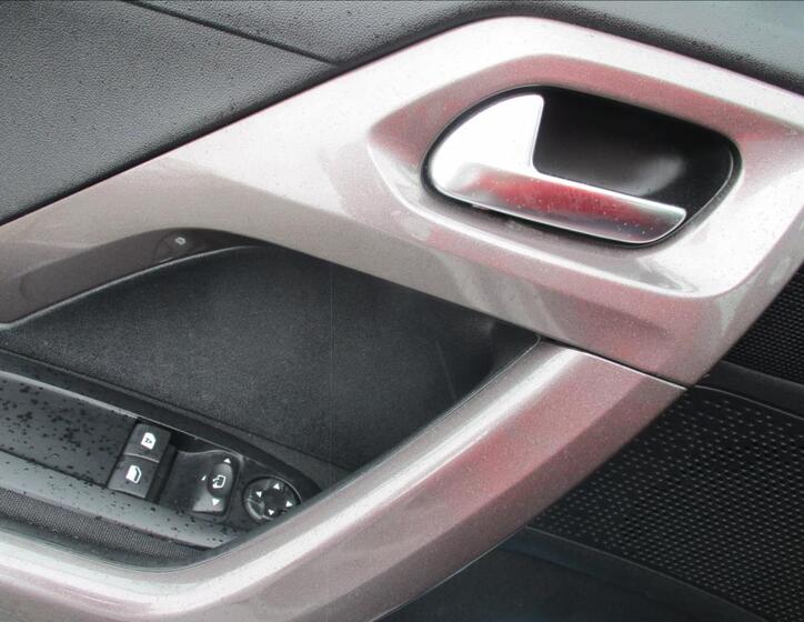 Peugeot 2008 29