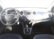 Hyundai i10 12