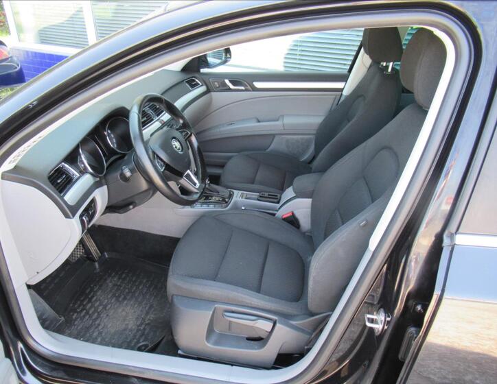 Škoda Superb 19