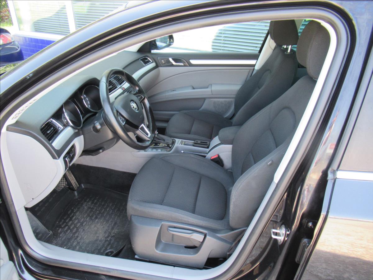 Škoda Superb