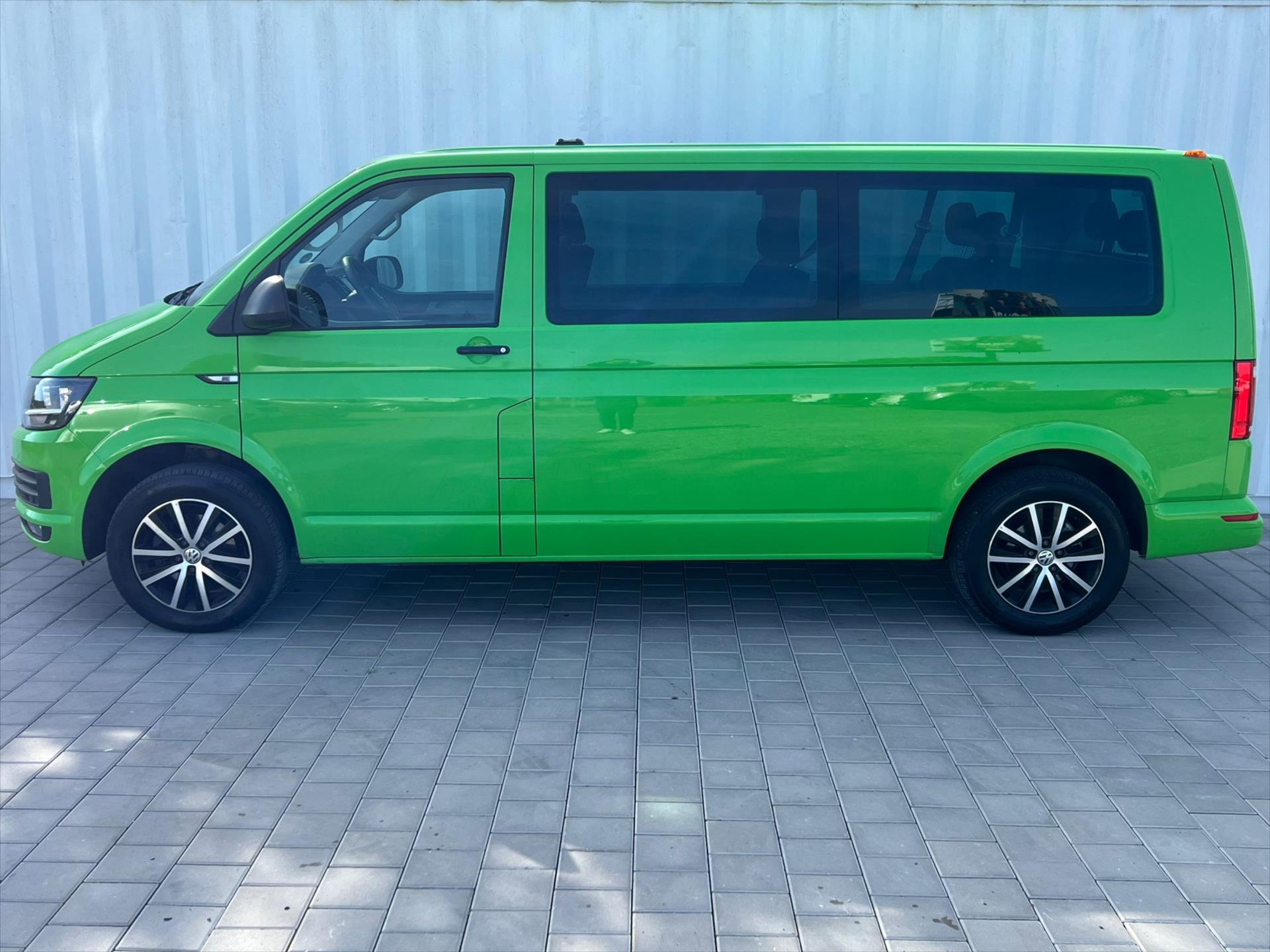 Volkswagen Caravelle