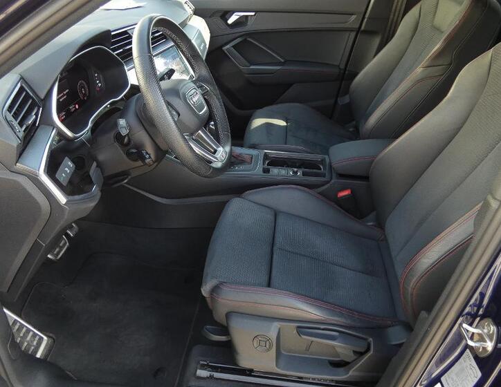 Audi Q3 19