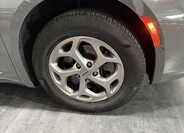 Chrysler Pacifica 37