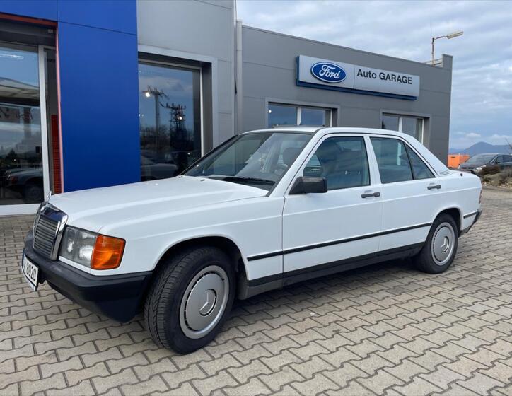 Mercedes-Benz 190 1