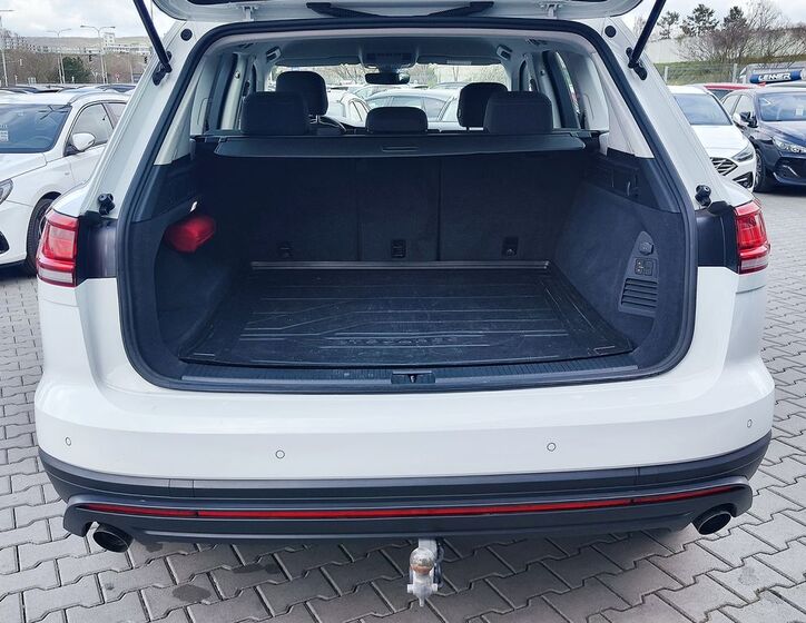 Volkswagen Touareg 9