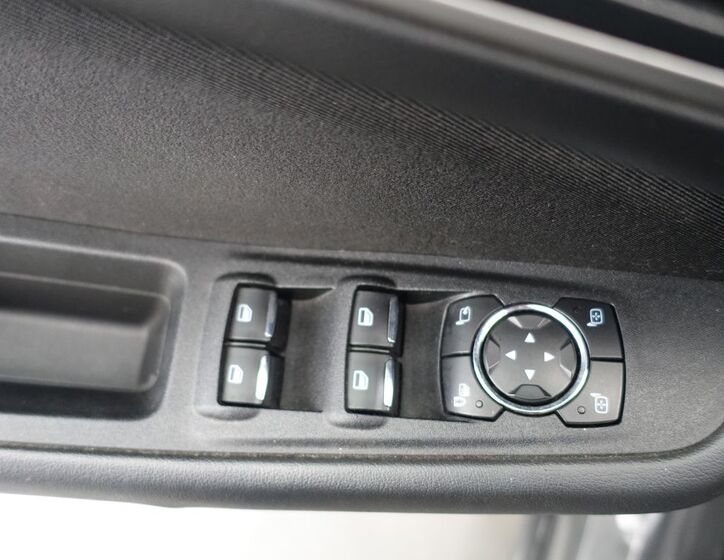 Ford S-MAX 18
