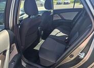 Toyota Avensis 8