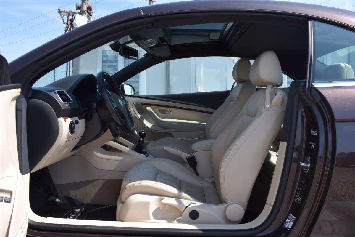 Volkswagen EOS