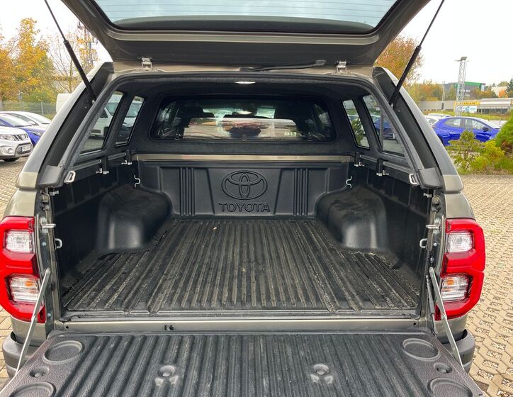 Toyota Hilux 36