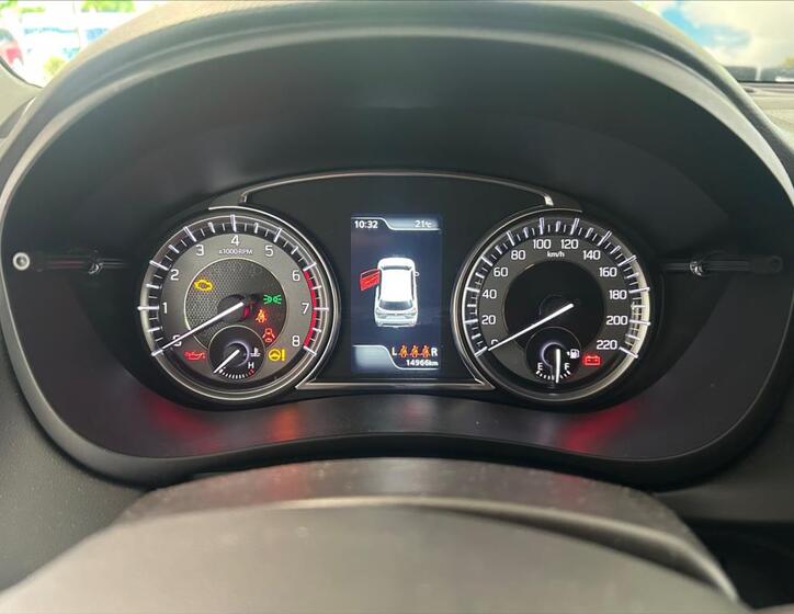 Suzuki SX4 8