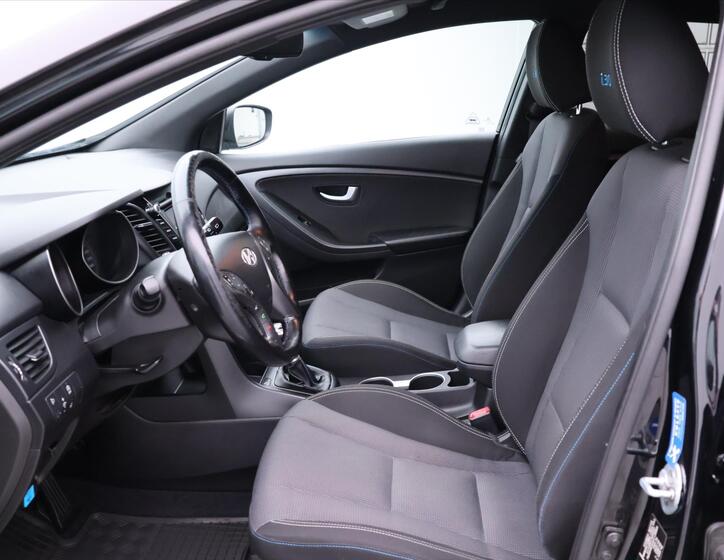 Hyundai i30 10