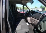 Ford Tourneo Custom 13