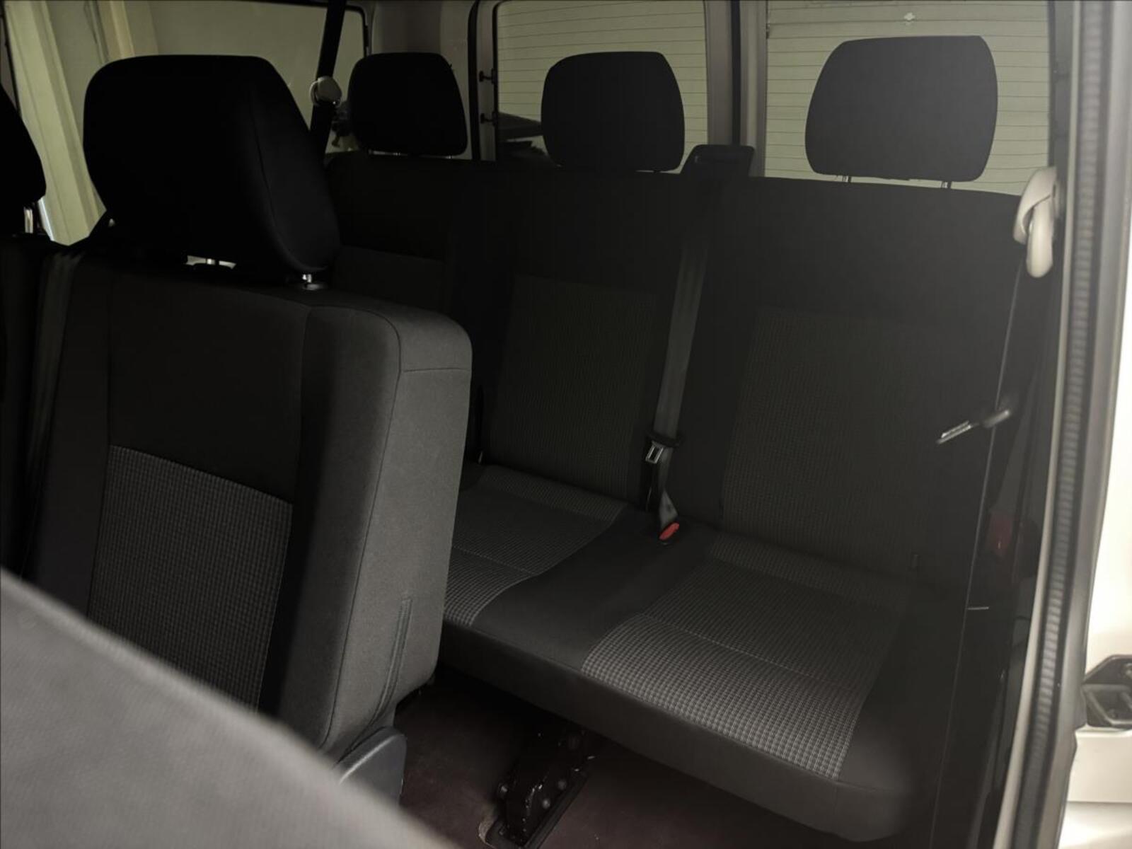 Volkswagen Transporter 33