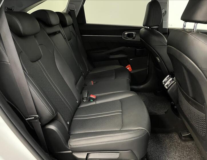 KIA Sorento 25