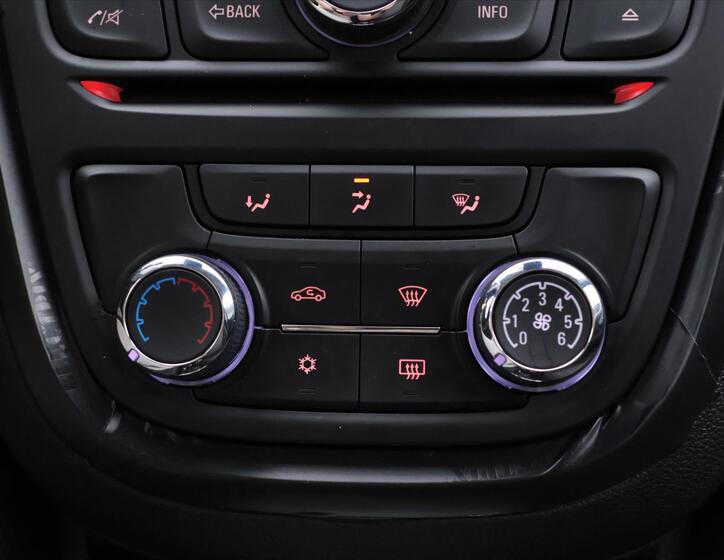 Opel Mokka 25