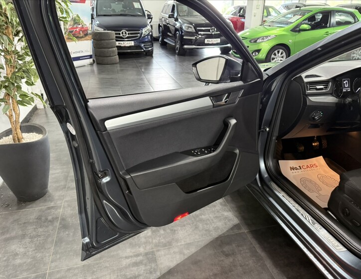 Škoda Superb 6