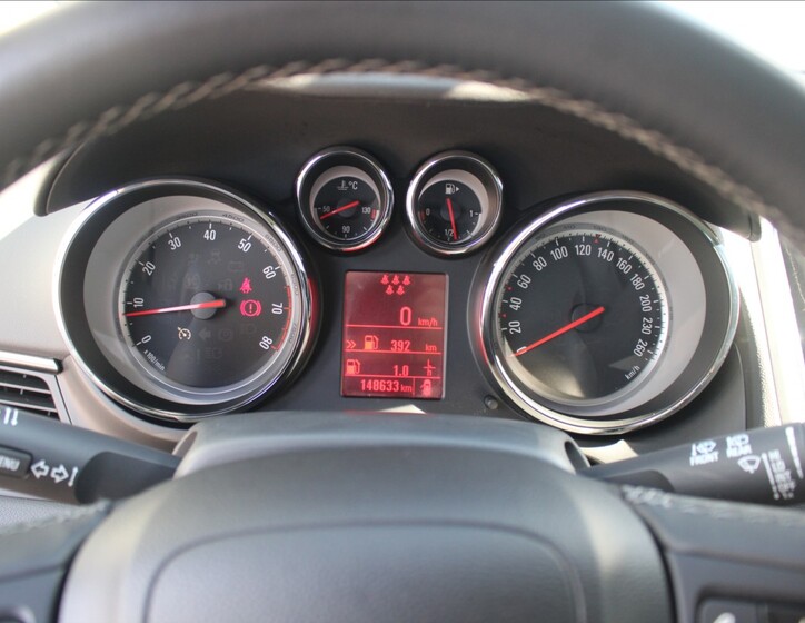 Opel Zafira 25