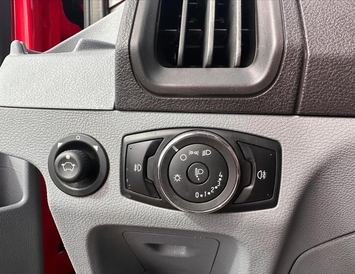 Ford Transit 18