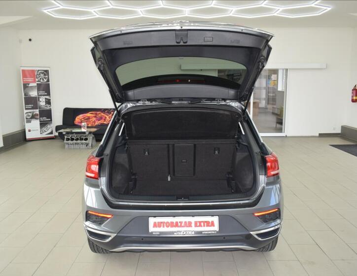 Volkswagen T-Roc 12