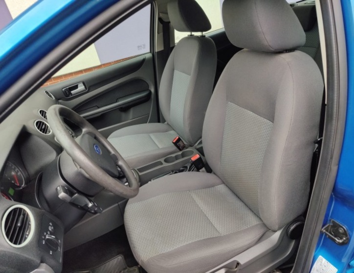 Ford Focus 10