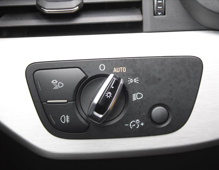 Audi A4 19