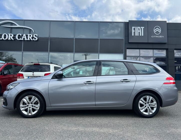 Peugeot 308 4
