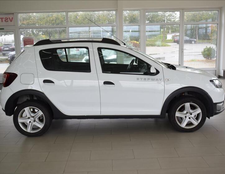 Dacia Sandero 4