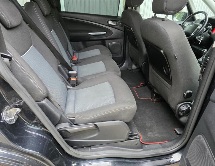 Ford Galaxy 22